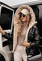 Жіноча куртка бомбер на хутрі з капюшоном