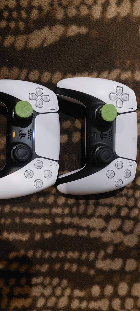 Накладки на стіки KontrolFreek® Call of Duty Modern Warfare 2 для Sony DualShock PS4 / DualSense PS5 - фото покупців 1