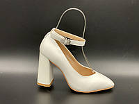 Туфлі на підборах. Маленькі розміри (33, 34, 35).
