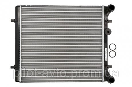 Радіатор охолодження двигуна для Шкоду Октавія Фольксваген Гольф 4 Skoda Octavia, VW Golf 4 Tempest TP1510641011