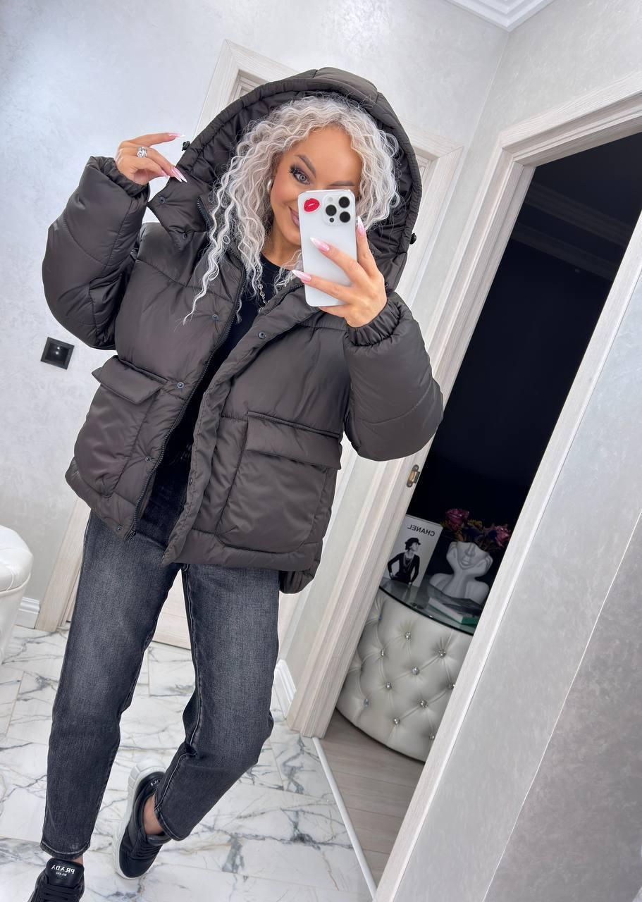 Зимова об'ємна куртка пуховик на блискавці з великим капюшоном коротка (р. 42-52) 65KU1293, фото 1