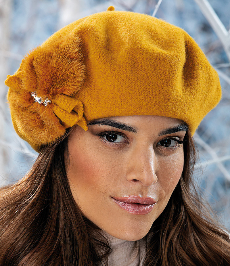 Елегантний жіночий берет Willi Amelfisa з декором з натурального хутра в жовтому кольорі., фото 1
