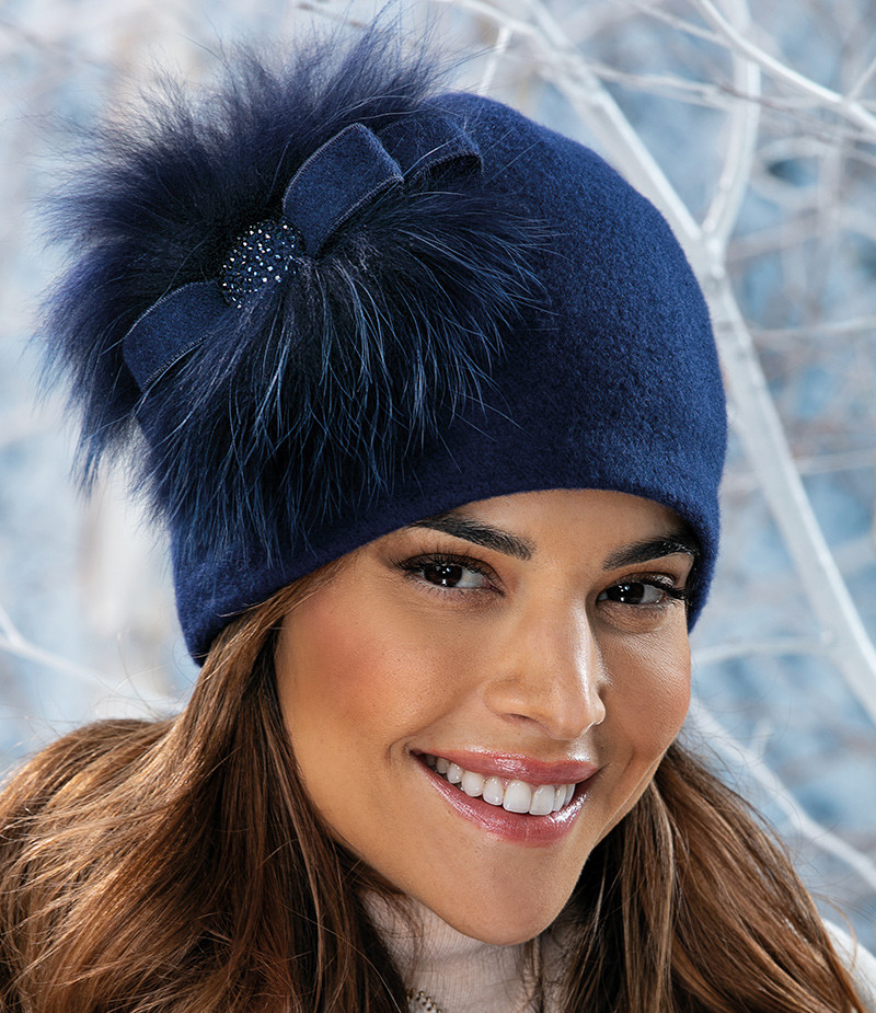 Стильна шапка-бандана Willi «Bavaria», з ефектним декором, у кольорі синій оксамит., фото 1