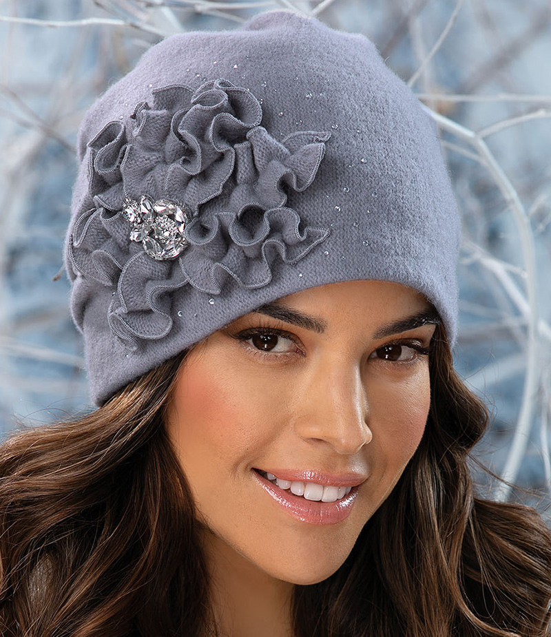 Елегантна жіноча шапка-бандана Willi «Wilhelma», з розкішним декором у світло-сірому кольорі., фото 1