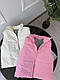 Базова жіноча тепла стильна укорочена жилетка осінь безрукавка плащівка спортивний жилет на блискавці, фото 2