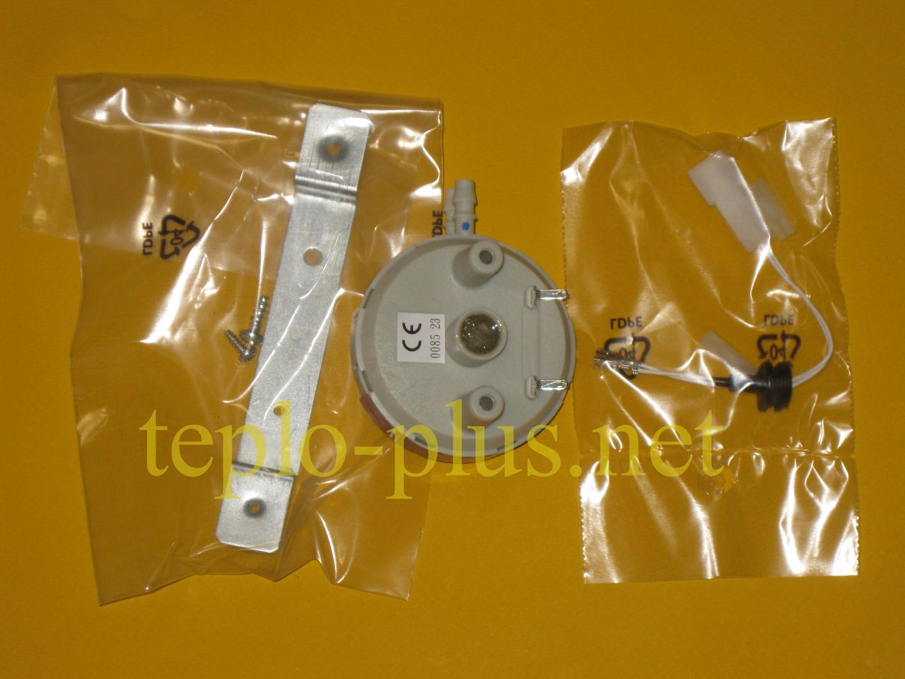 Диференційний датчик тиску повітря 0,85/0,60 мбар 8707406007 Junkers Euroline, Ceraclass, Appliance, Bosch Gaz 3000, Therm 4000 S, фото 1