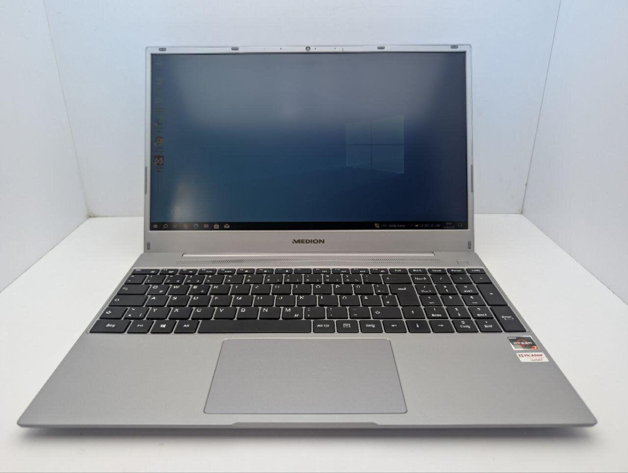 Б/в Ноутбук Medion Akoya E15301 15.6" 1920x1080| Ryzen 7 3700U| 8 GB RAM| 512 GB SSD| Radeon RX Vega 10