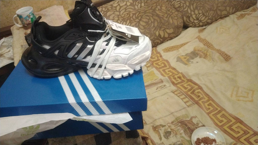 Чоловічі кросівки Adidas Vento XLG Deluxe Black White (чорно-білі) з оригінальною шнурівкою й масивною підошвою арт. 2576 - фото покупців 1