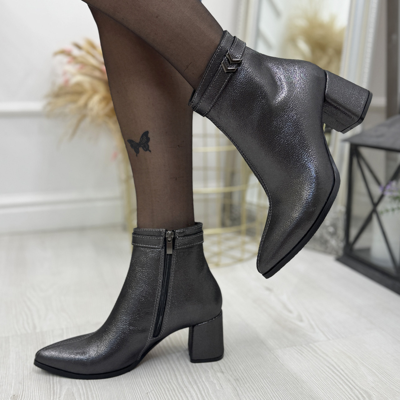 Черевики жіночі чорні на стійких підборах. Натуральна шкіра сатин, фото 1