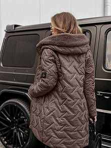 Стильне стьобане жіноче зимове пальто- куртка з капюшоном "Кері"