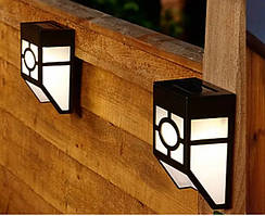 Світильник TK-019 (IP44) на сонячних батареях на стіну