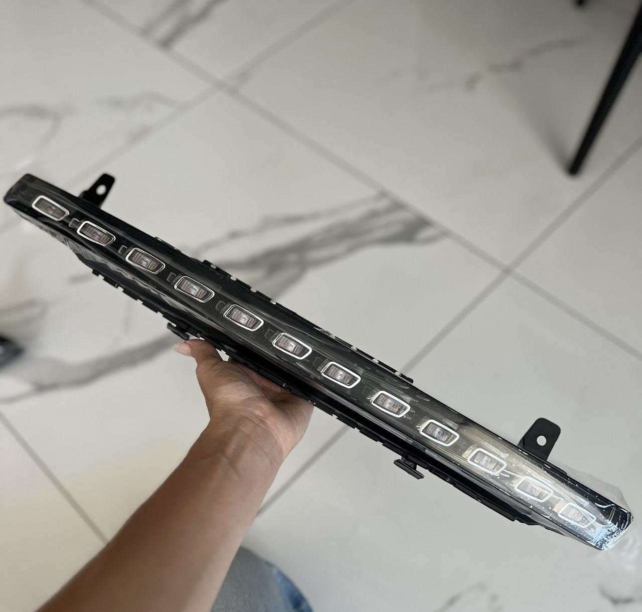 Поворотники AUDI Q7 (10-15) 12 діодів Ауді Ку 7 покажчик повороту 1 шт (Левій) 4L0953041D