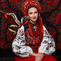 Національний одяг українців: традиційні елементи та особливості жіночого костюма