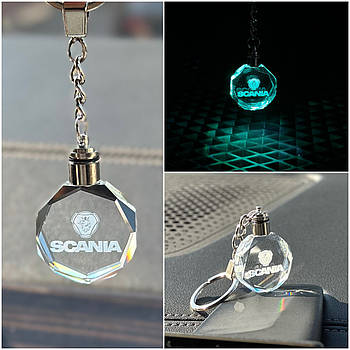 Брелок Crystal з різнокольоровою підсвіткою SCANIA