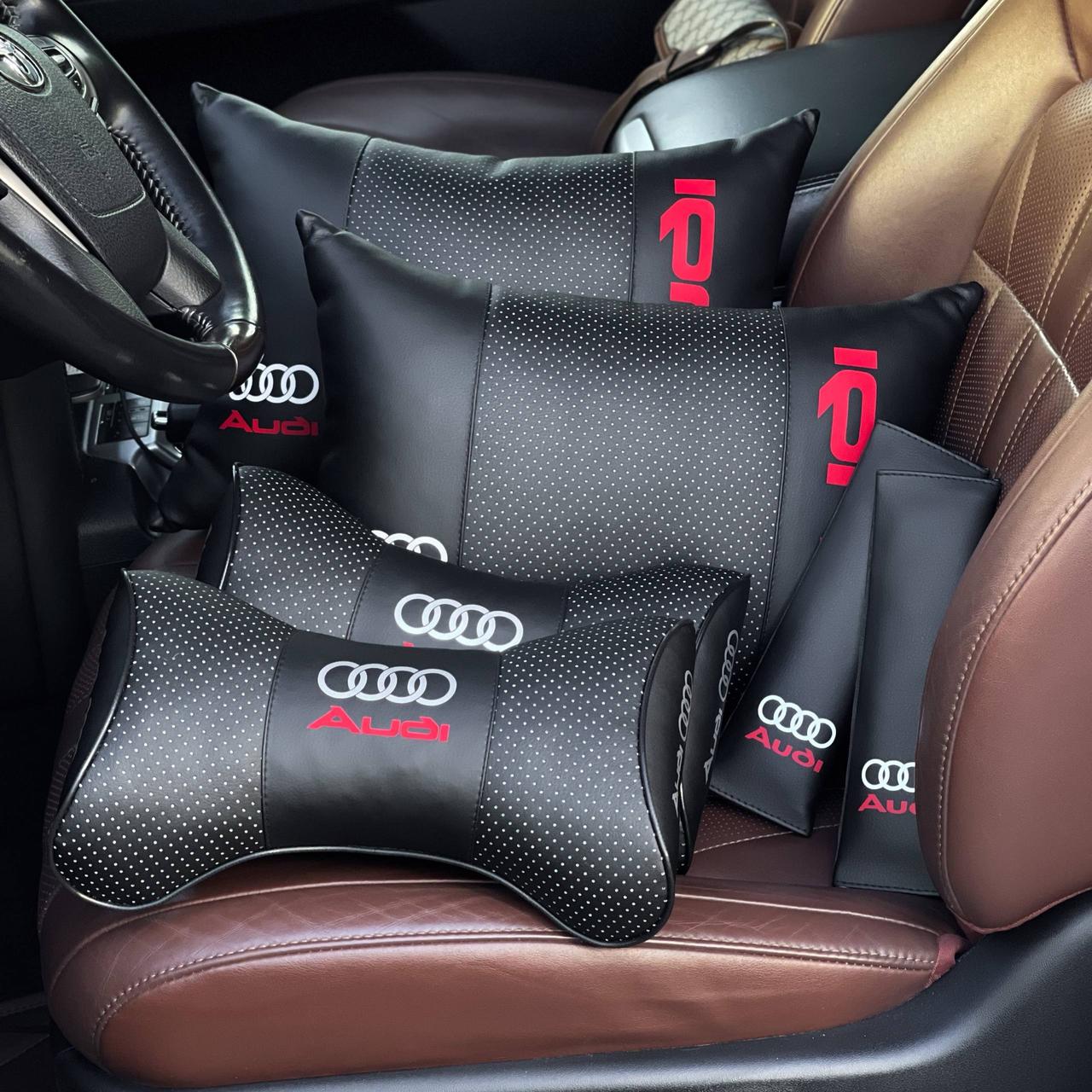 Набір у машину з логотипом авто Audi, фото 1