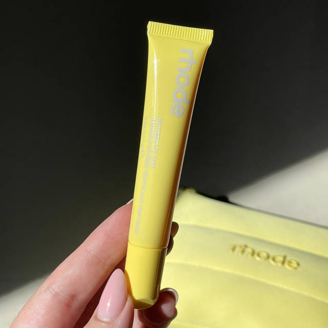 【ん】 rhode lemontini Лимитированный пептидный блеск для губ Rhode Peptide Lip