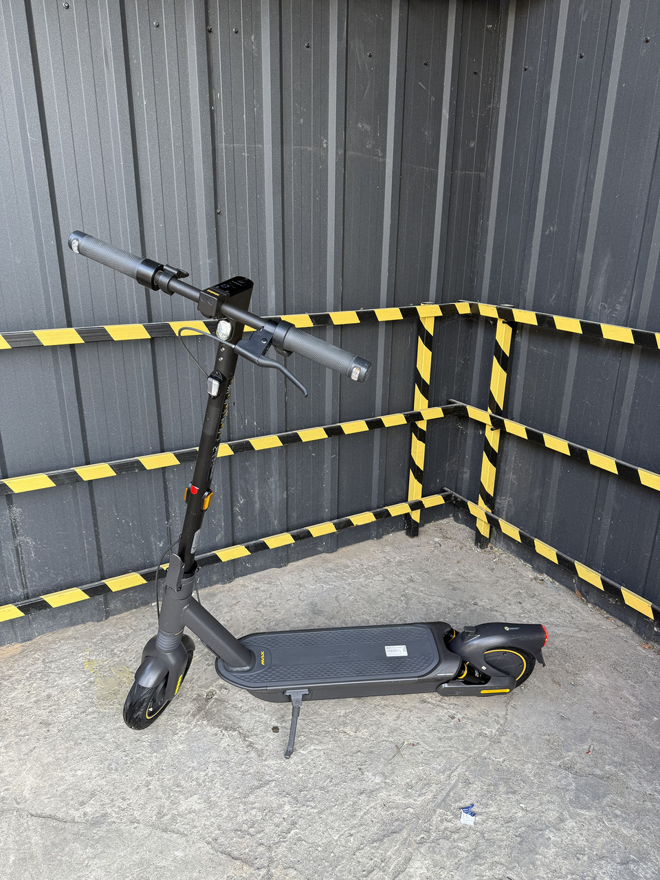 Електросамокат Ninebot Kickscooter MAX G2 D (unlocked 35 km) 100 km пробіг