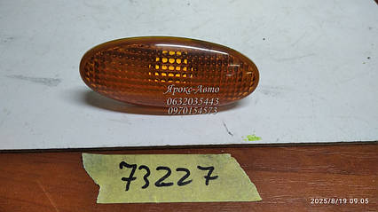 Повторювач повороту Nissan Almera N16 00-06, Terrano R20 93-06, Micra K11 92-03 000073227