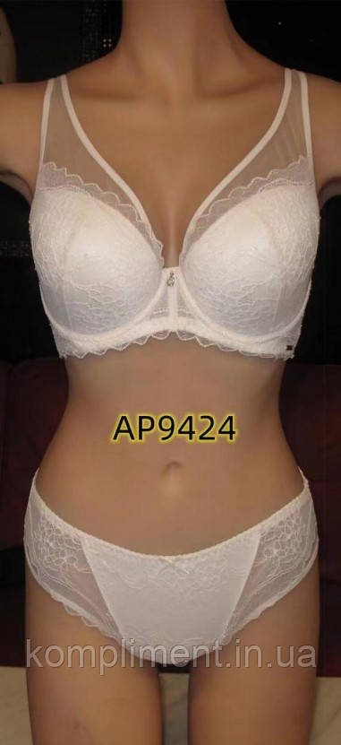 Комплект жіночої спідньої білизни Balalaum 9424 чашка Д
