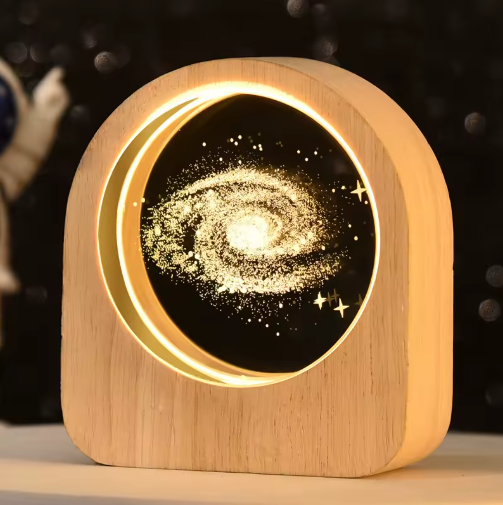 Кристалічний нічник у дерев'яній основі з LED-підсвіткою 7 см x 3 см. AT-D7 - фото 1 - id-p2728739283