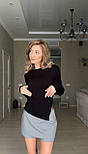 Жіноча кофта лонгслів однотонна з асиметрією й розрізом збоку (р. 42-48) 16043435, фото 3