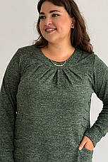 Трикотажна туніка батал жіноча зелена з двома кишенями довгим рукавом стильна, фото 3