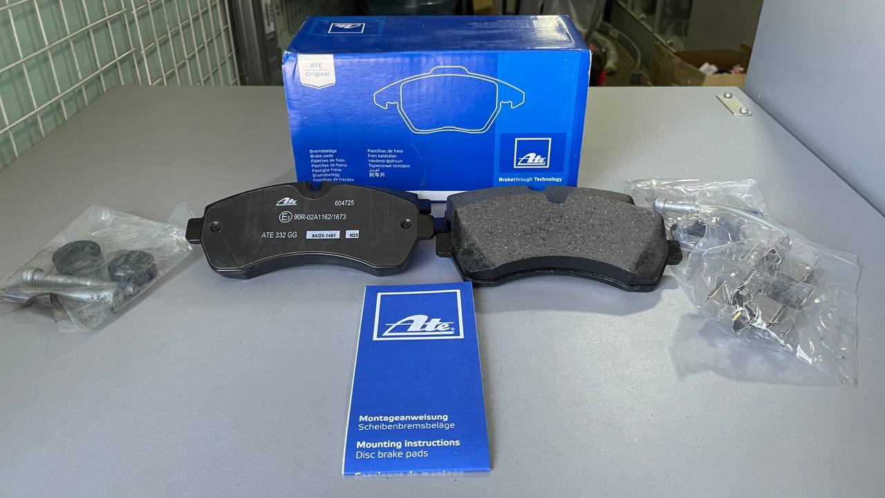 Гальмівні колодки передні Mercedes Sprinter W906 - Crafter 50 - ATE - 13.0460-4725.2, фото 1