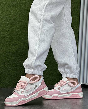 Кросівки жіночі 8 пар у ящику рожевого кольору 36-41