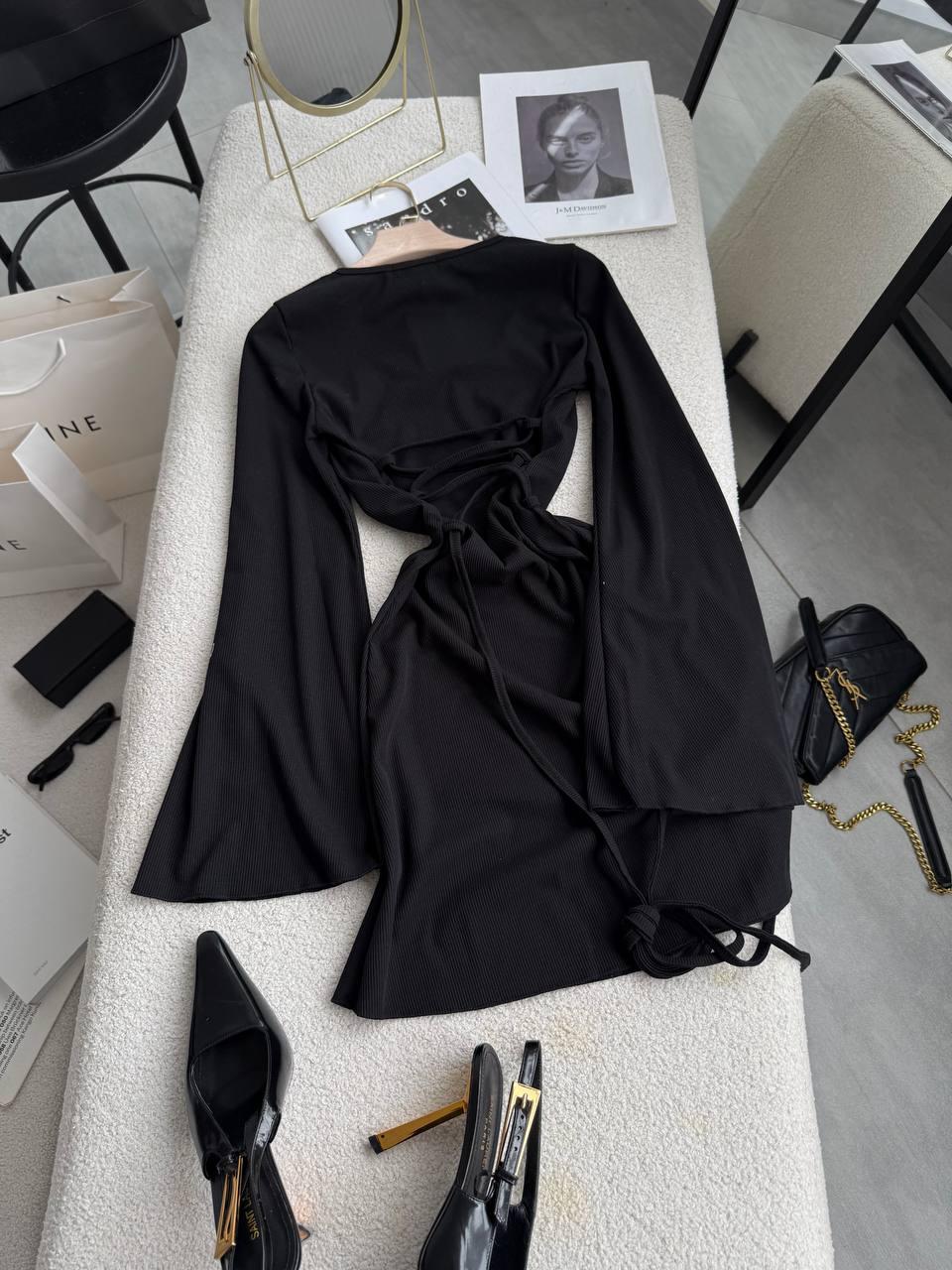 Стильне базове приталене осіннє жіноче плаття зі шнурівкою по спинці широкий рукав рубчик, фото 1