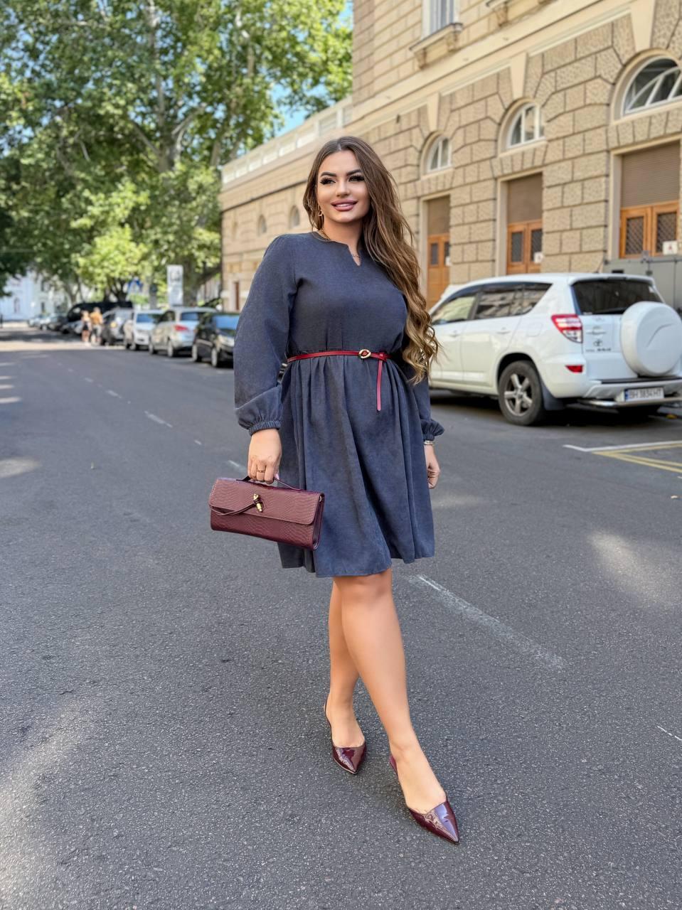 Сукня жіноча із вельвету завищена талія, вільний крій,V-подібний виріз горловини 50-52, 54-56,58-60, фото 1