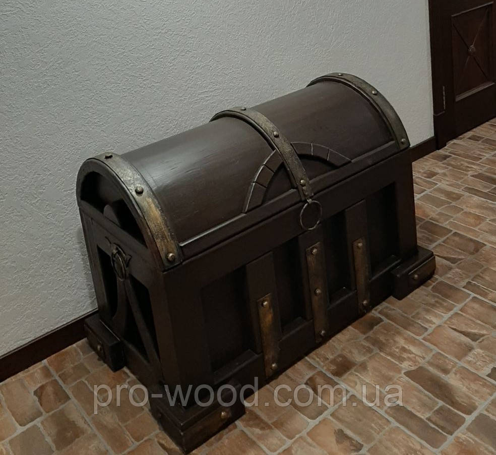 Темна дерев'яна скриня під старовину з металевими елементами, фото 1