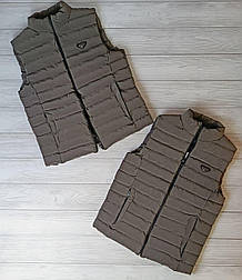 Стильна чоловіча жилетка темно-сірого кольору в розмірі S