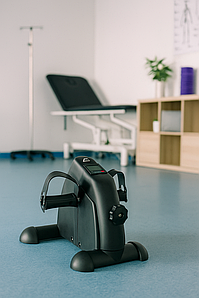 Велотренажер для реабілітації нижньої та верхньої частини тіла Malatec 9641