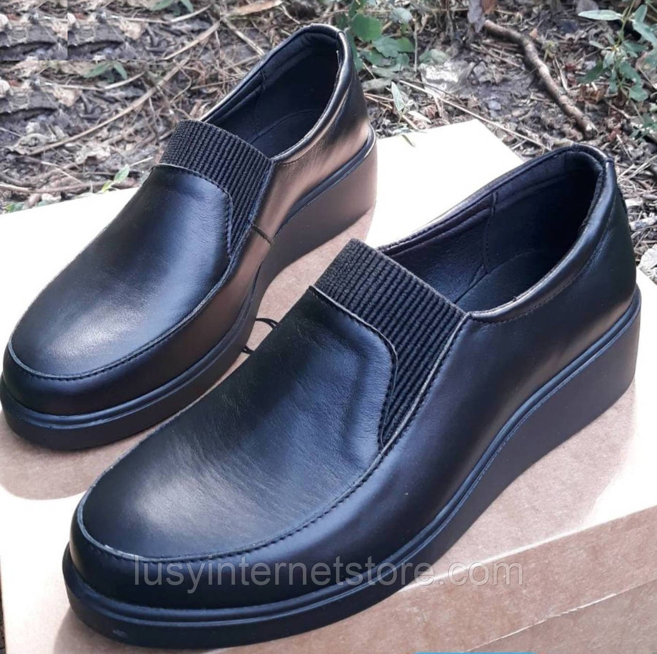 Туфлі на танкетці великого розміру шкіряні від виробника модель ЛОН25-600Б, фото 1