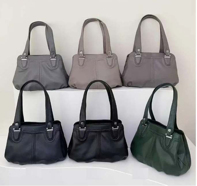 Сумка жіноча на блискавці з кишенею зі штучної шкіри в різних кольорах Fedya, фото 1