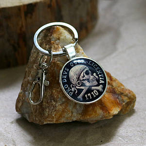 Брелок Uncharted