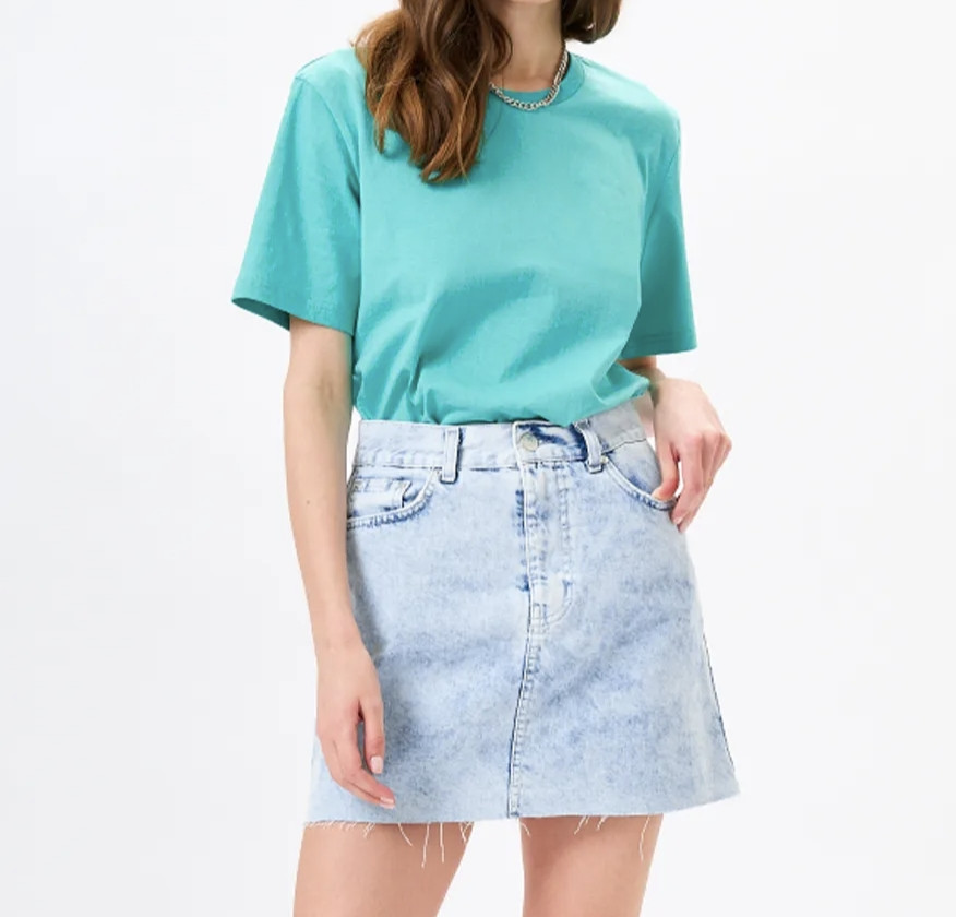 Жіноча бірюзова базова футболка, фото 1