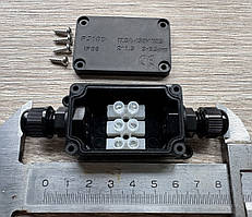 Розподільна коробка IP66 2 введення кабелю.Герметична розподільна коробка PJ1002P