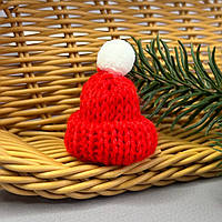 Міні шапочка 35х55 мм, в'язання шапки - червоний