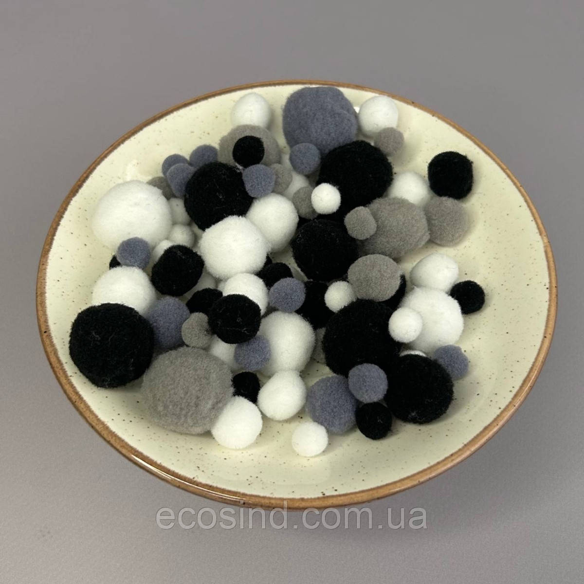 Помпони для творчості 1-3 см, 130 шт/упаковка - чорно-білий мікс, фото 1