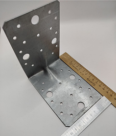 Кутник перфорований 140х140х100х2 (10шт)