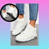 Жіночі зимові кросівки хайтопи біло молочного кольору на хутрі з липучкою