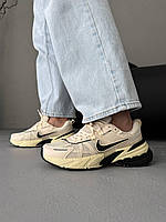 Бежеві текстильні жіночі кросівки Nike V2K Runtekk Beige Найк Ран В2К