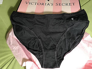 Трусики Victoria's Secret.