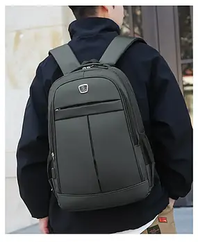 Рюкзак чорний спортивний міський 48*40 см на блискавці з кишенею Kay