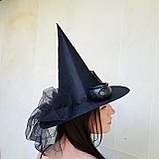 Чорний капелюх відьми з Потрійною Місячною Пентаграмою, казанком та мітлою, фото 5