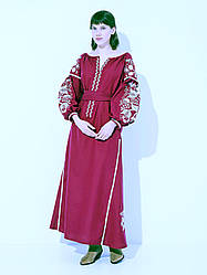 Жіноче максі плаття вишиванка сукня бохо кольору вишня (темна фуксія, бордо) з білою багатою вишивкою