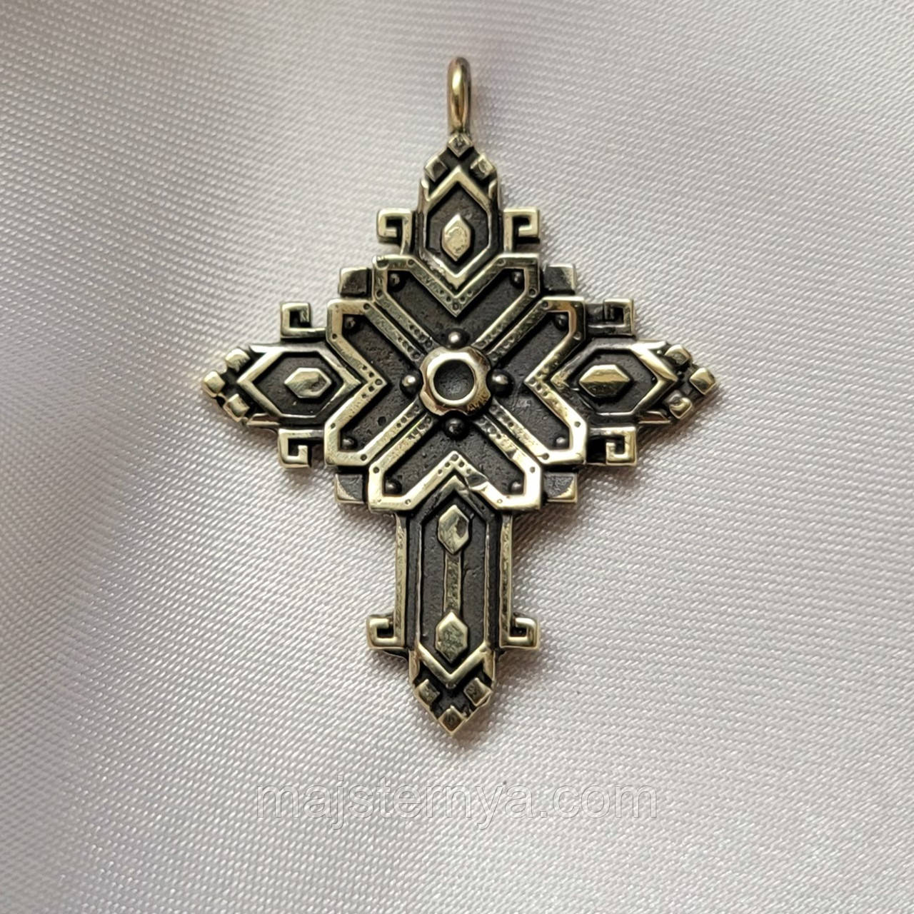 Хрестик латунний M010 - традиційна підвіска хрестик у стилі гуцульської зґарди