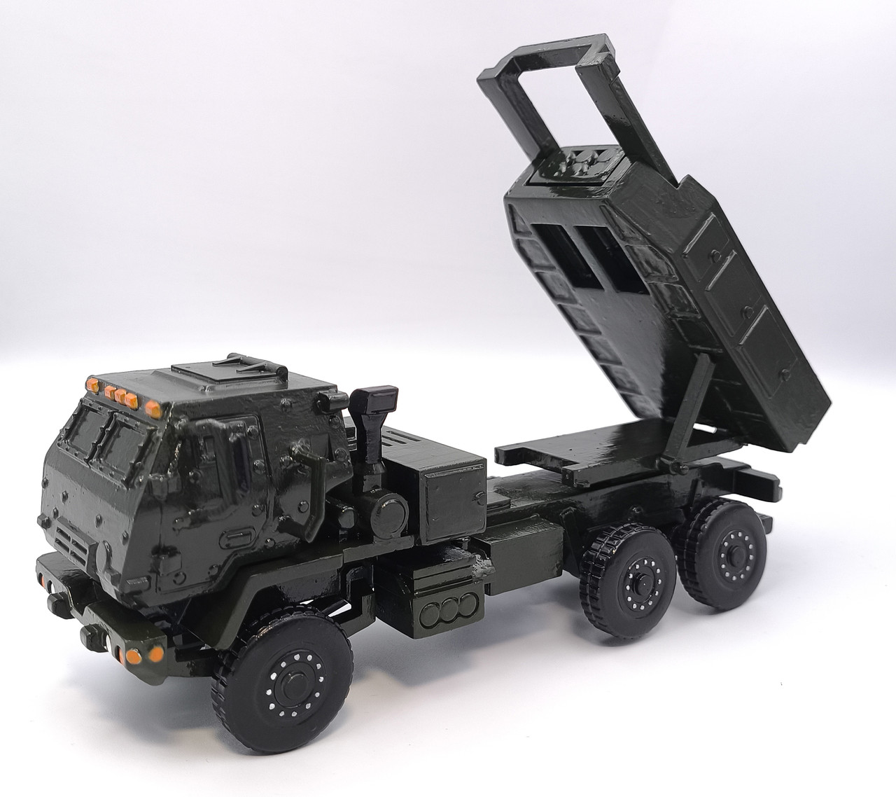Модель РСЗВ M142 "HIMARS", фото 1