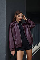 Жіноча бордова коротка куртка-бомбер з еко-шкіри